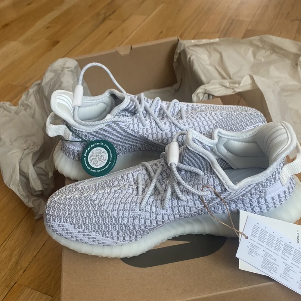 Yeezy 350 Static - Picture 1 of 3